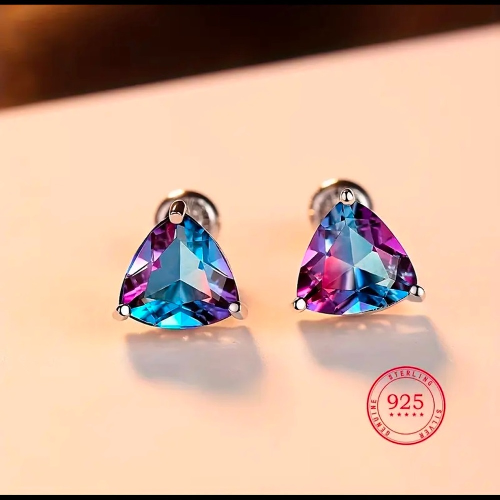 NWOT - 925 Sterling Silver Stud Earrings with Synthetic Gemstones